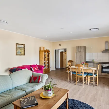 2 Bedroom Cozy In Gransee