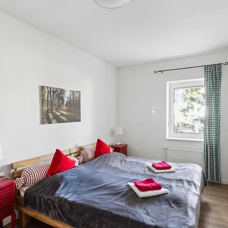 Apartment 2 Bedroom Cozy In